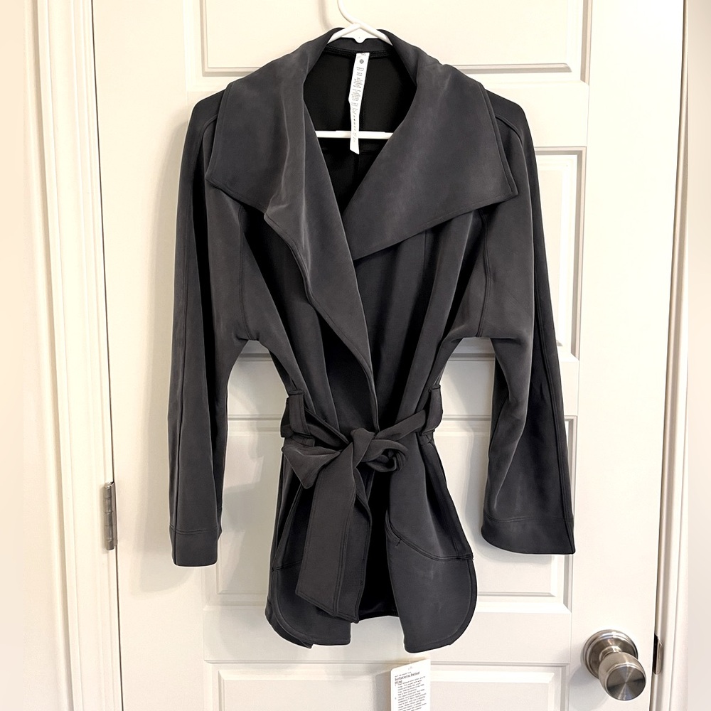 Lululemon NWT softstreme belted wrap jacket cardigan